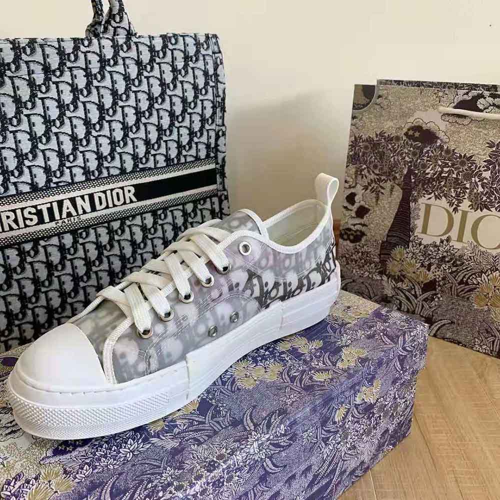 Dior Men B23 Low-Top Sneaker White and Black Dior Oblique Canvas