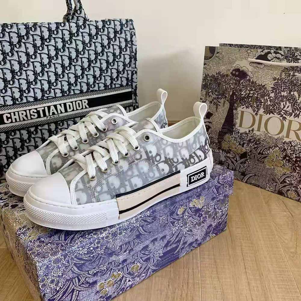 Dior Men B23 Low-Top Sneaker White and Black Dior Oblique Canvas