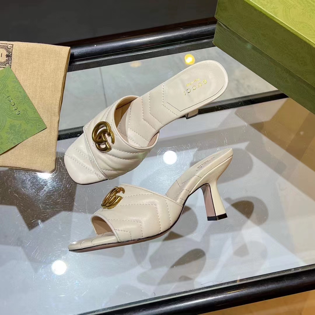 Gucci Women GG Double G Slide Sandal White Chevron Matelassé Leather 7.6 cm Heel