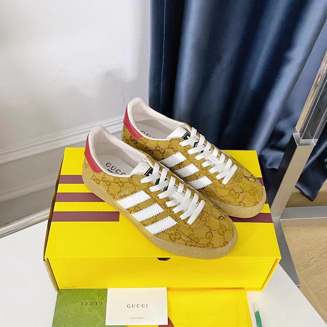 Gucci Unisex Adidas x Gucci Gazelle Sneaker Beige Brown Original GG Canvas