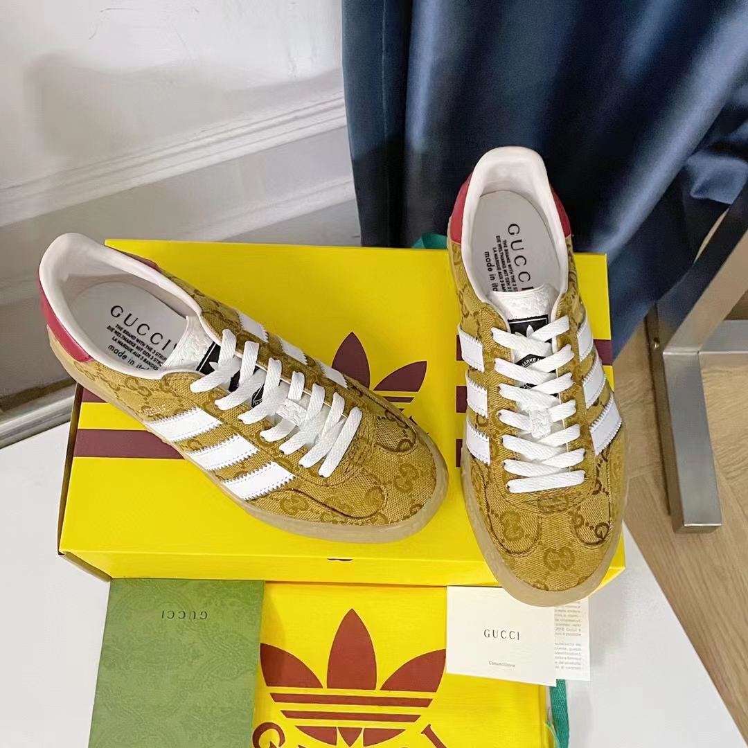 Gucci Unisex Adidas x Gucci Gazelle Sneaker Beige Brown Original GG Canvas