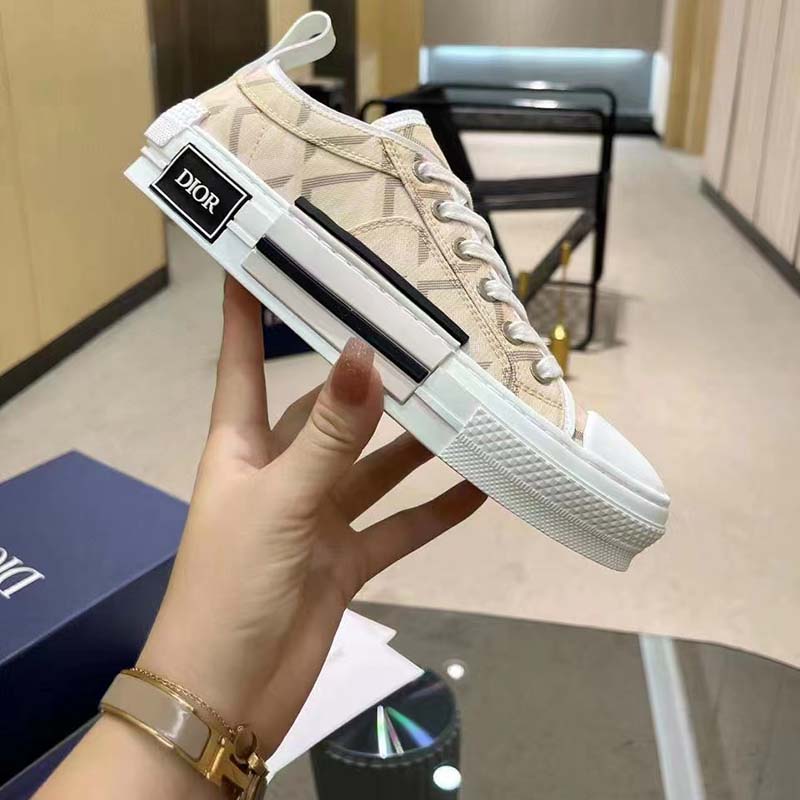 Dior Unisex B23 Low Top Sneaker Natural CD Diamond Canvas