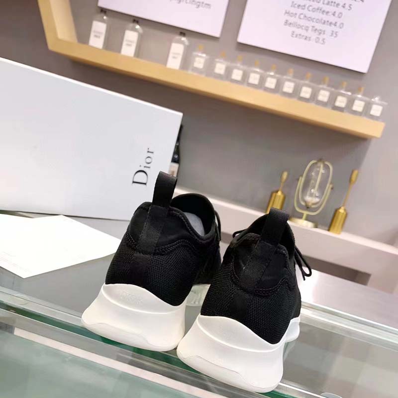 Dior Unisex CD B25 Sneaker Black Neoprene Technical Mesh Low-Top Lace-Up