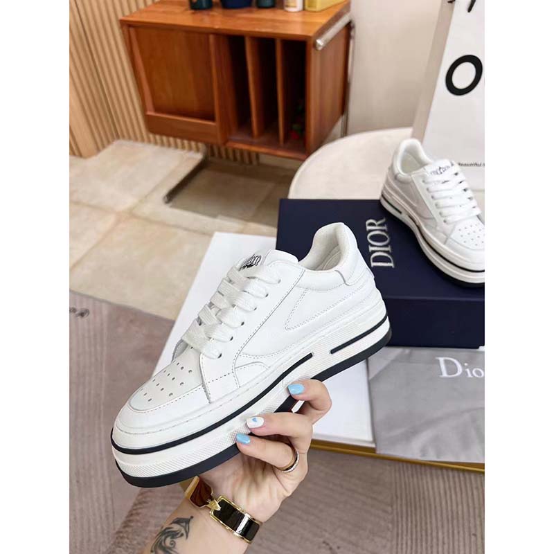 Dior Unisex CD D-Freeway Sneaker Vibe White Calfskin Leather Two Tone Rubber Sole Star