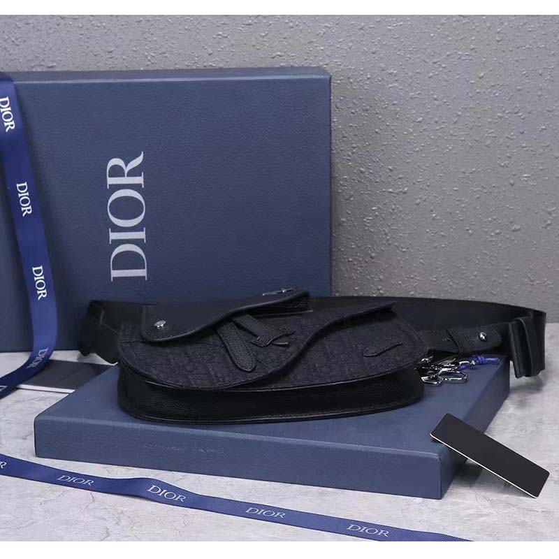 Dior Unisex CD Saddle Pouch Black Dior Oblique Jacquard