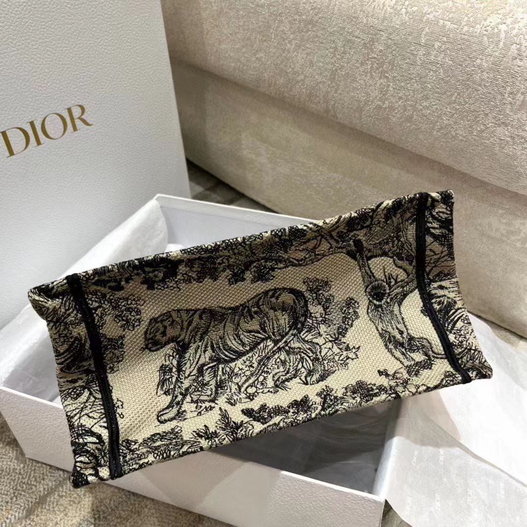 Dior Women CD Large Lady D-Lite Bag Brown Toile De Jouy Embroidery
