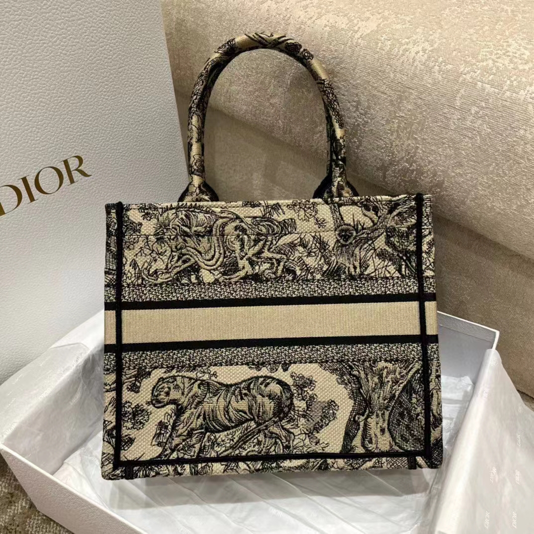 Dior Women CD Large Lady D-Lite Bag Brown Toile De Jouy Embroidery