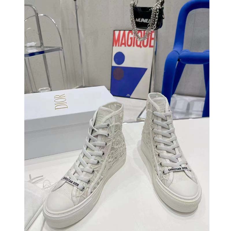 Dior Women CD Shoes Walk’n’Dior Sneaker White Macramé Embroidered Cotton