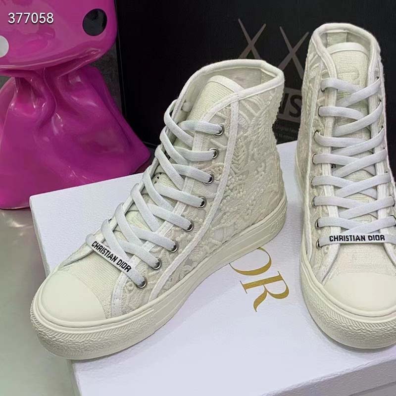 Dior Women CD Shoes Walk’n’Dior Sneaker White Macramé Embroidered Cotton