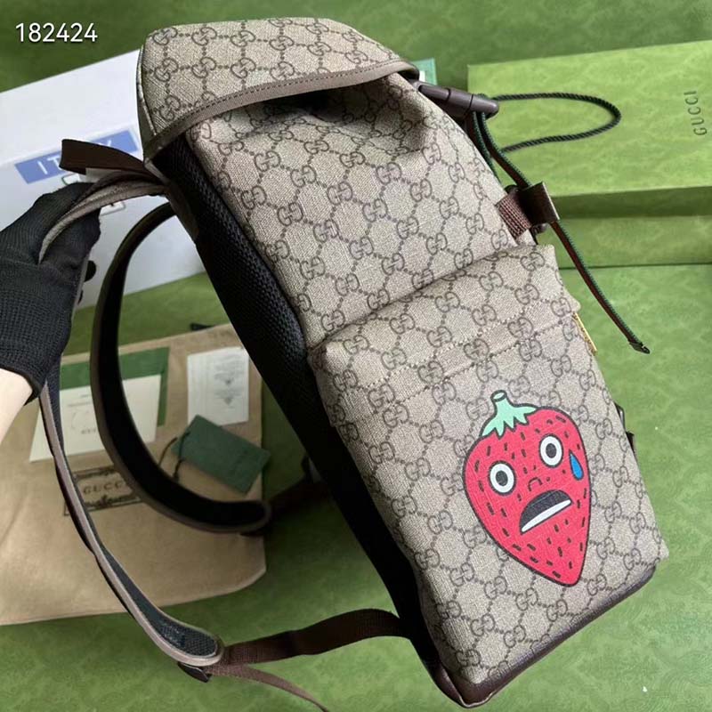 Gucci Unisex Cat Print Skateboard Backpack Beige Ebony GG Supreme Canvas