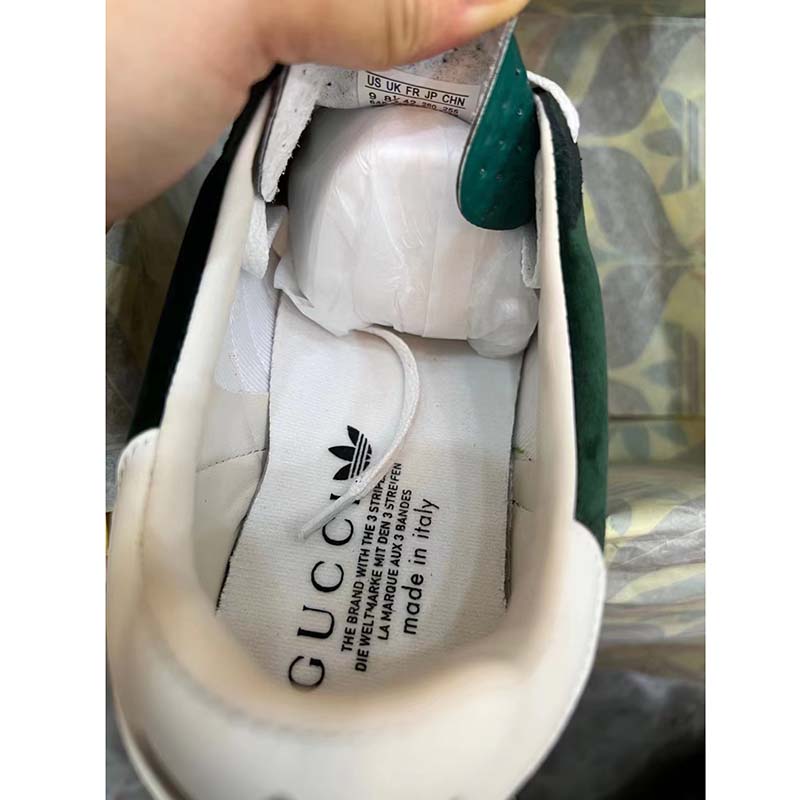 Gucci Unisex GG Adidas x Gucci Gazelle Sneaker Green Suede White Demetra Trefoil