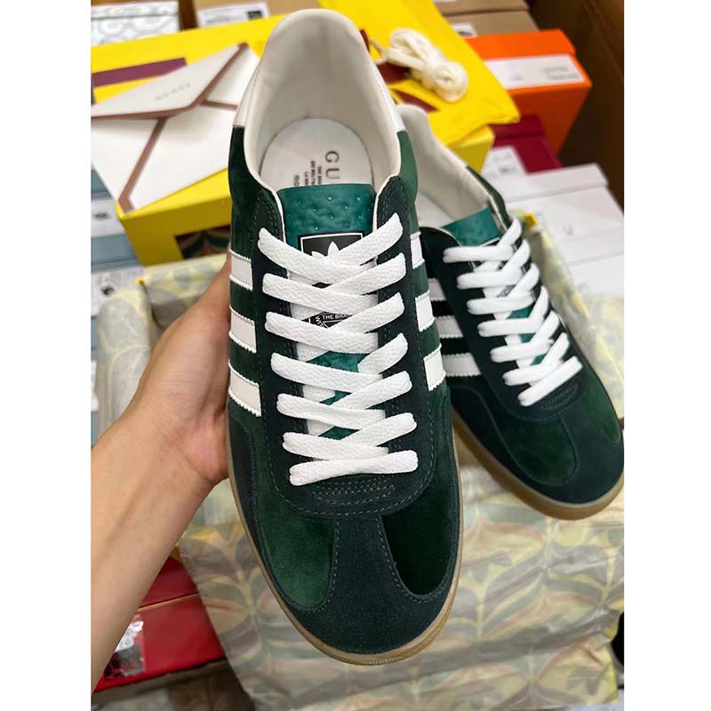 Gucci Unisex GG Adidas x Gucci Gazelle Sneaker Green Suede White Demetra Trefoil