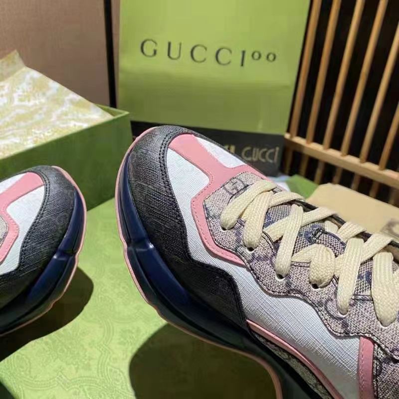 Gucci Unisex GG Rhyton Sneaker Beige Blue GG Supreme Canvas Low Heel