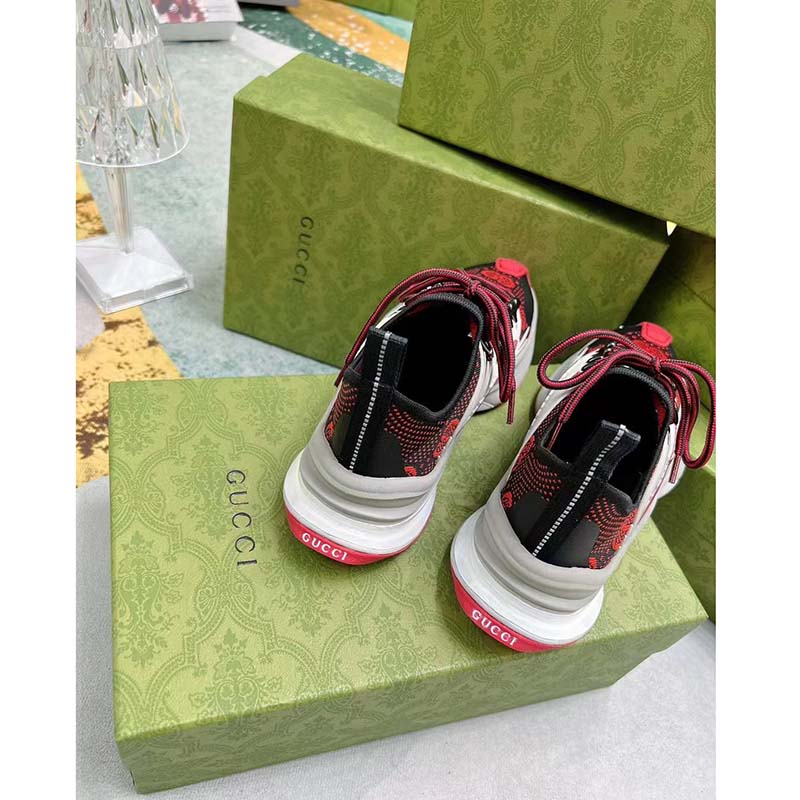 Gucci Unisex GG Run Sneaker Black Red Technical Knit Fabric Rubber Interlocking G