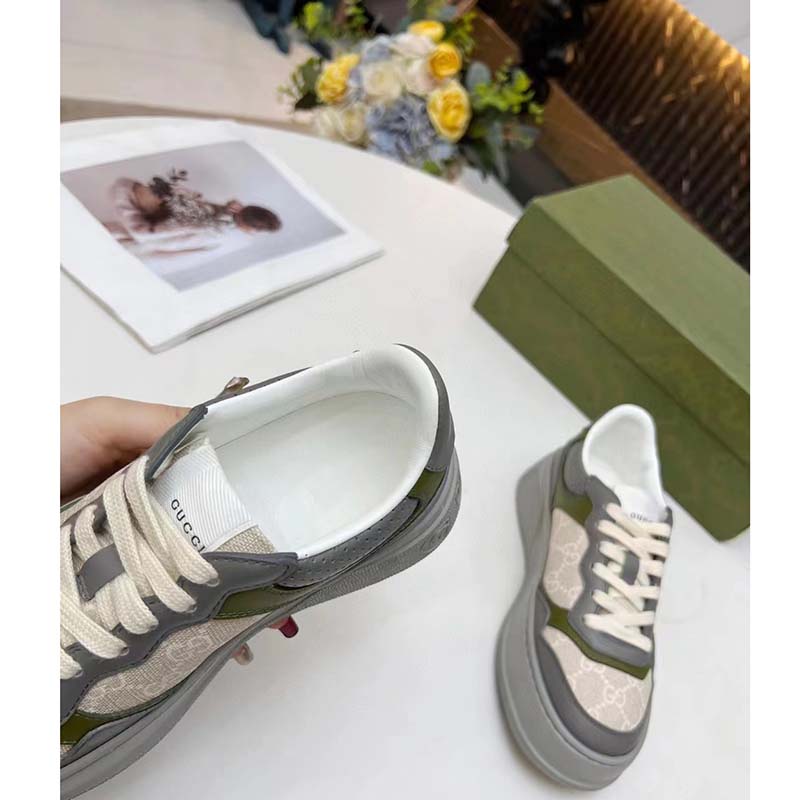 Gucci Unisex GG Sneaker White Beige GG Supreme Canvas Grey Perforated Leather