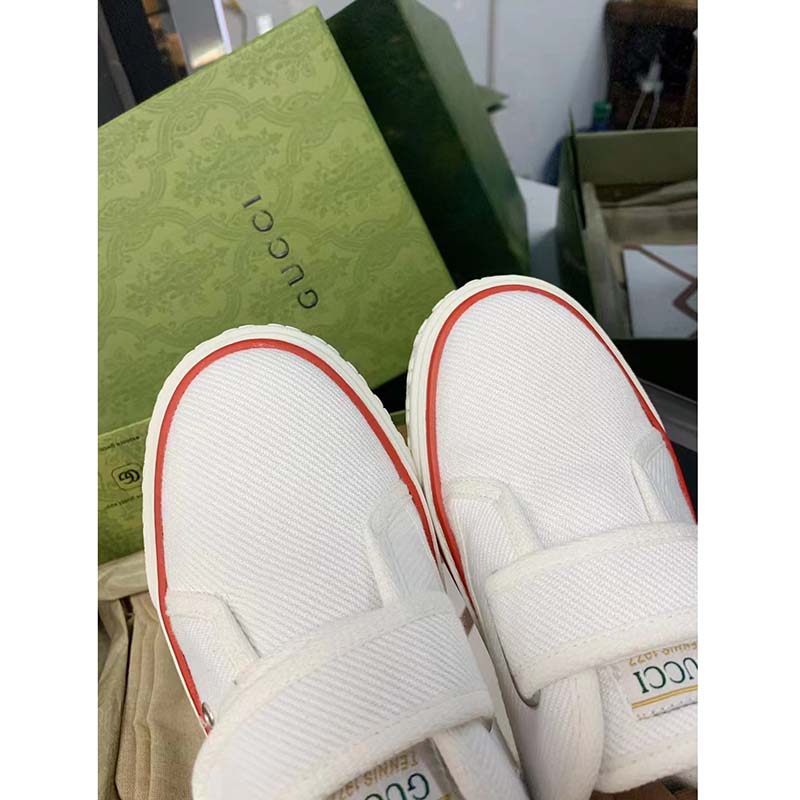 Gucci Unisex GG Tennis 1977 Sneaker White Leather Rubber Sole Velcro Closure Flat