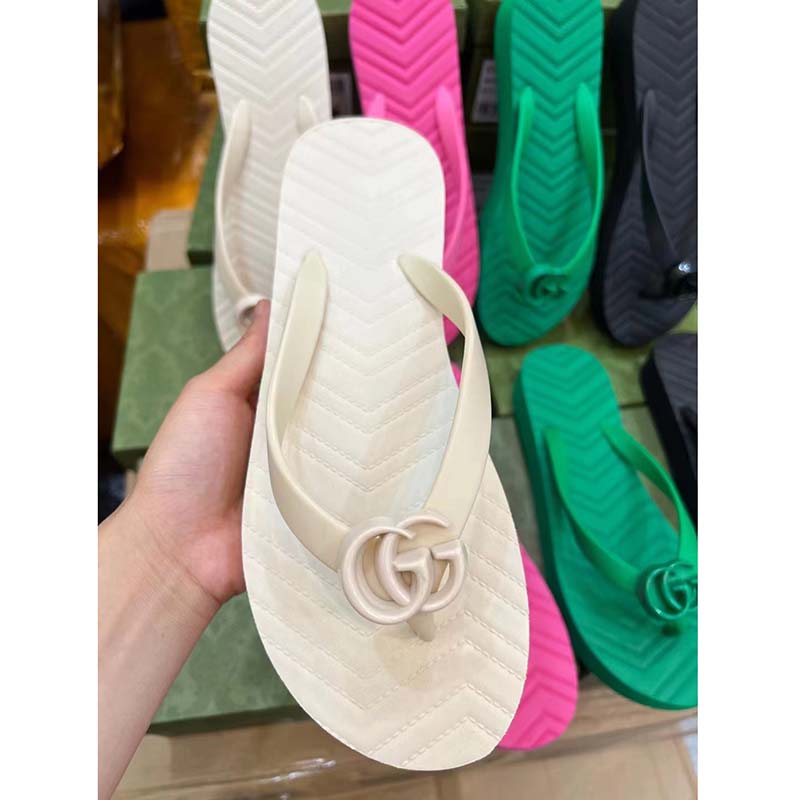 Gucci Women GG Chevron Thong Sandal White Rubber Resin Double G Flat