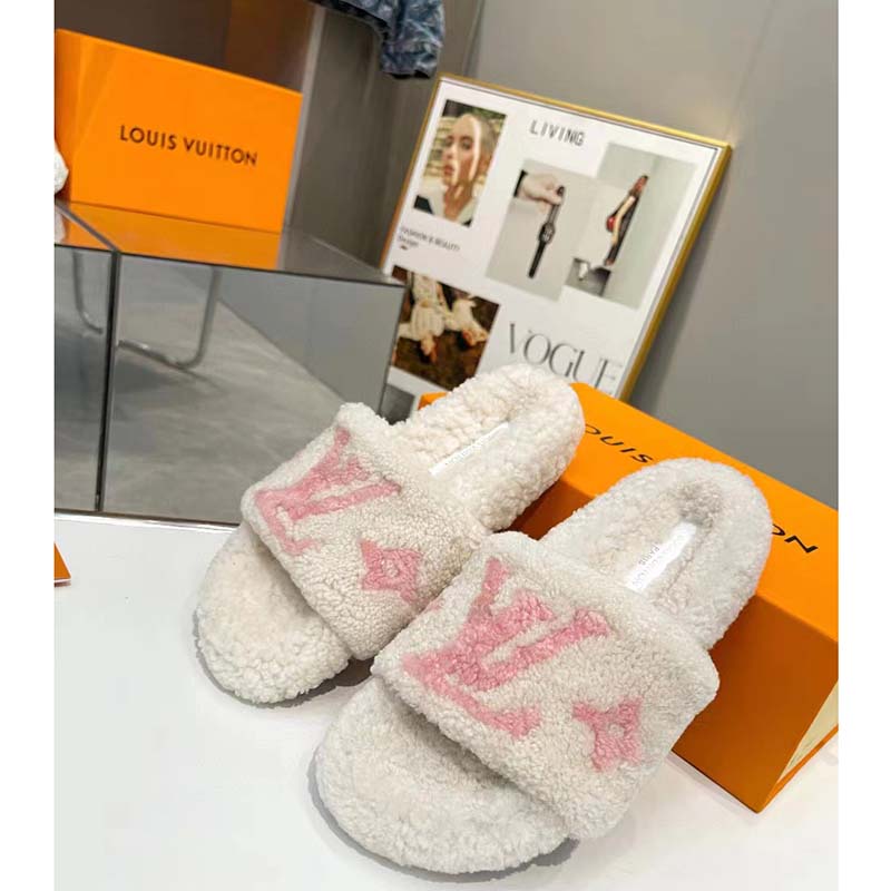 Louis Vuitton LV Unisex Paseo Flat Comfort Mule Beige Shearling Anatomic Treaded Rubber
