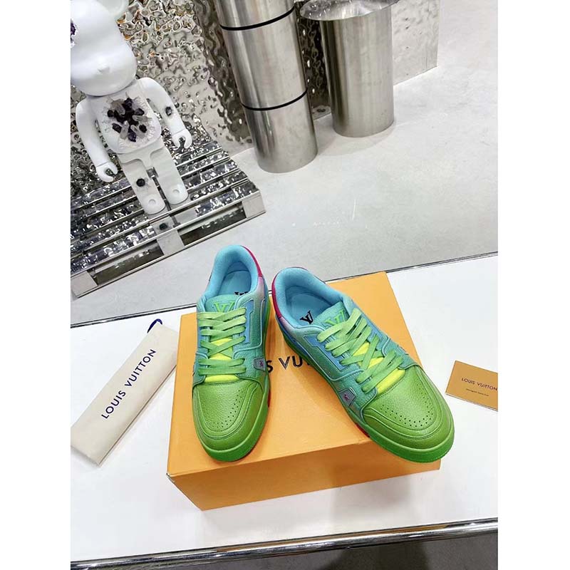 Louis Vuitton LV Unisex Trainer Sneaker Green Grained Calf Leather Rubber Outsole