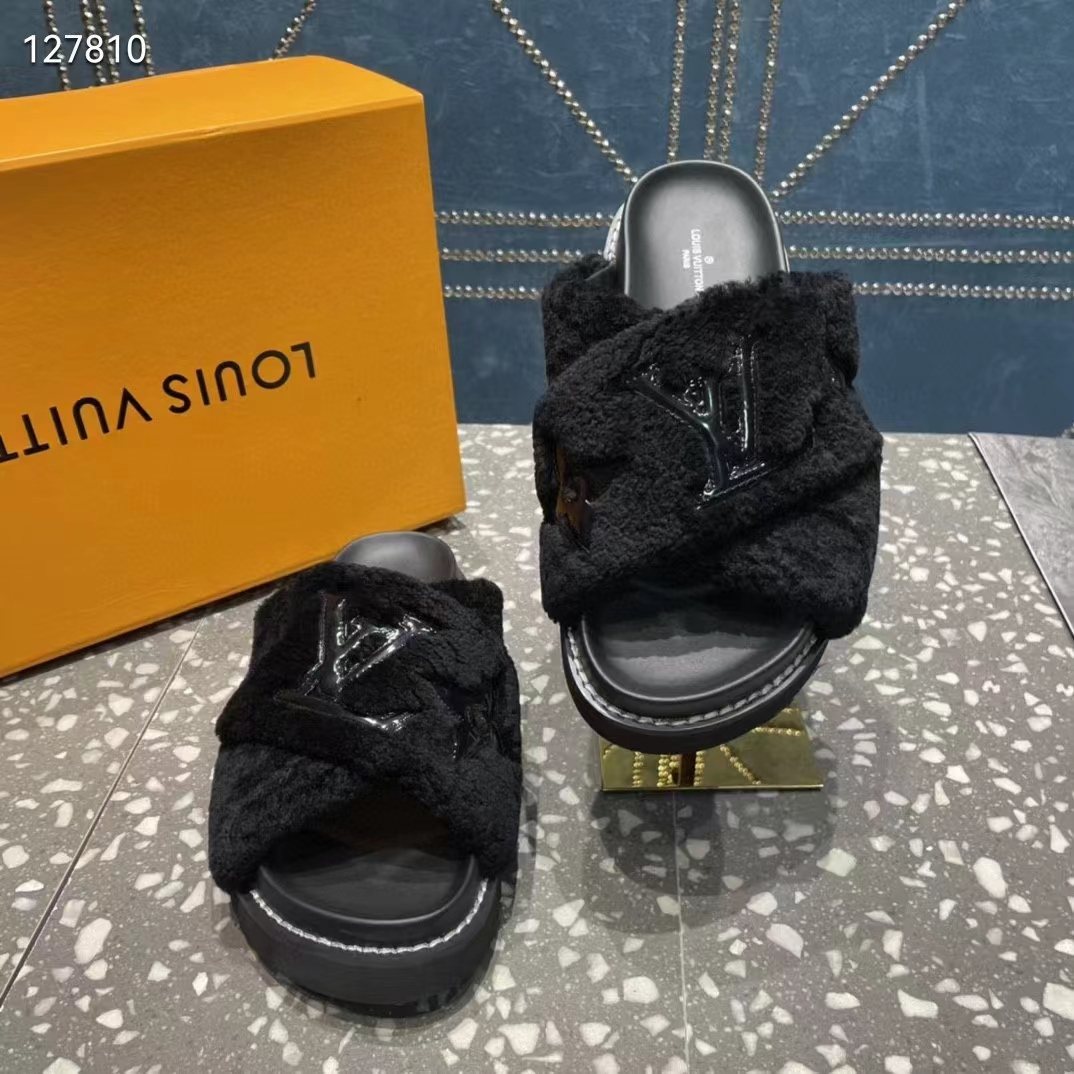 Louis Vuitton LV Women Paseo Flat Comfort Mule Black Shearling Anatomic Insole