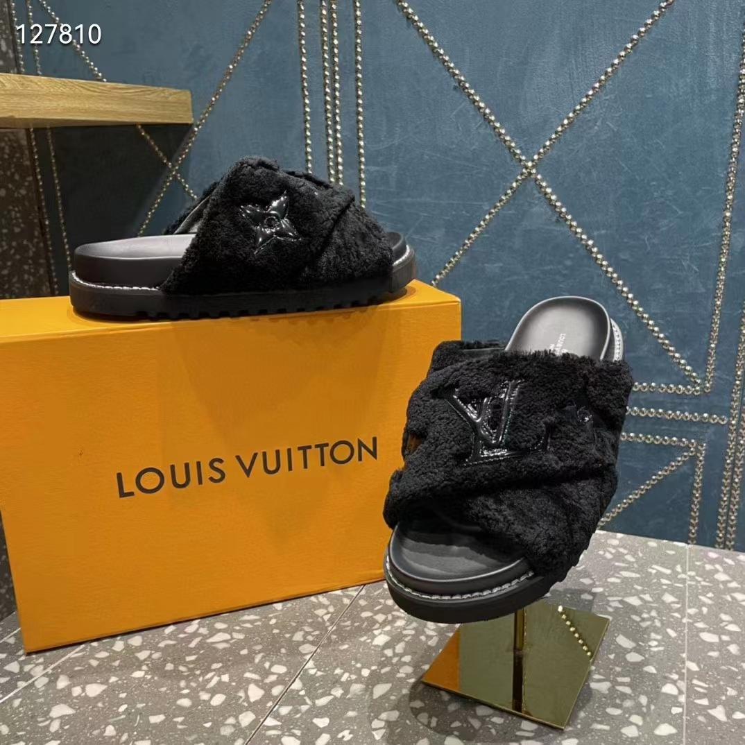 Louis Vuitton LV Women Paseo Flat Comfort Mule Black Shearling Anatomic Insole
