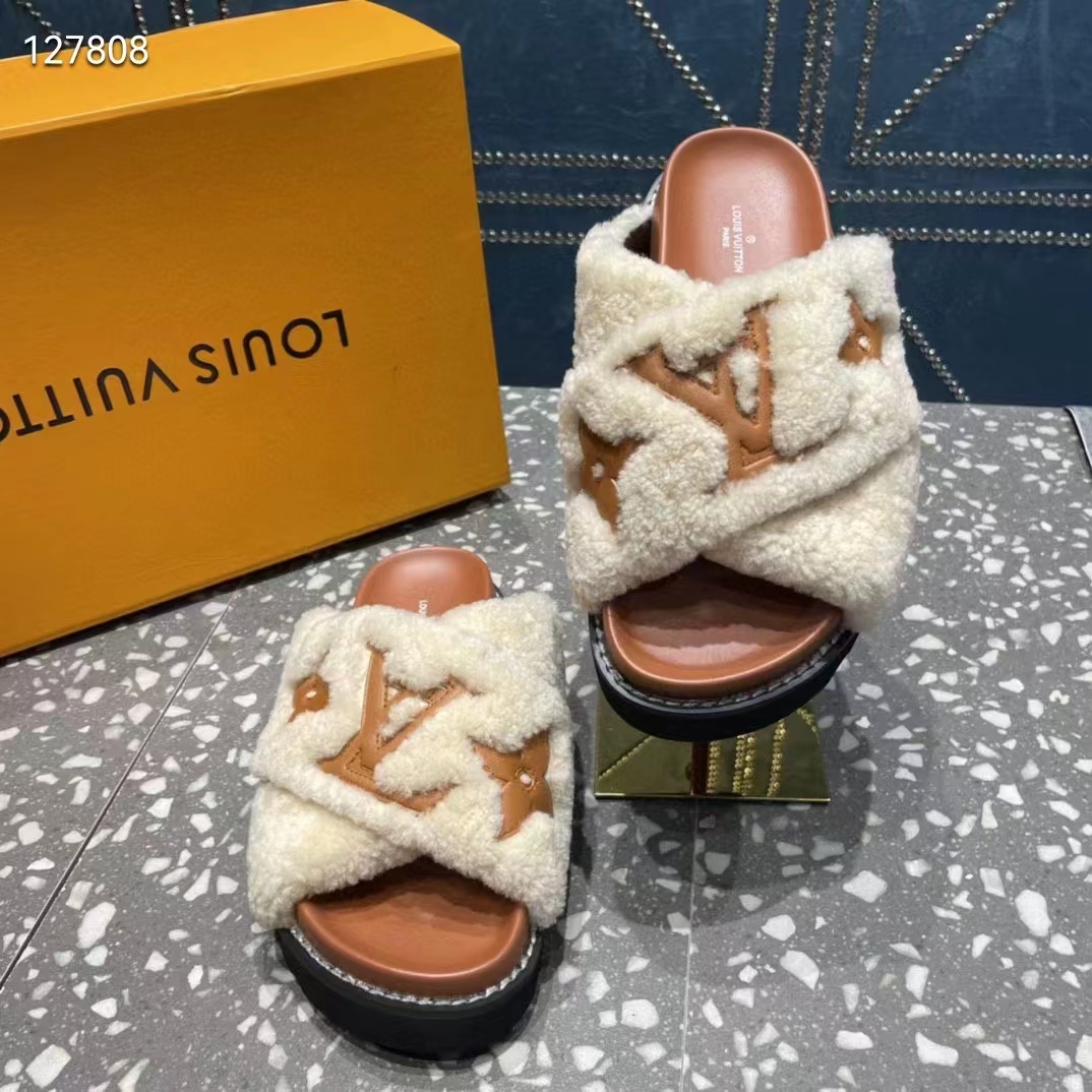 Louis Vuitton LV Women Paseo Flat Comfort Mule Natural Shearling Anatomic Insole