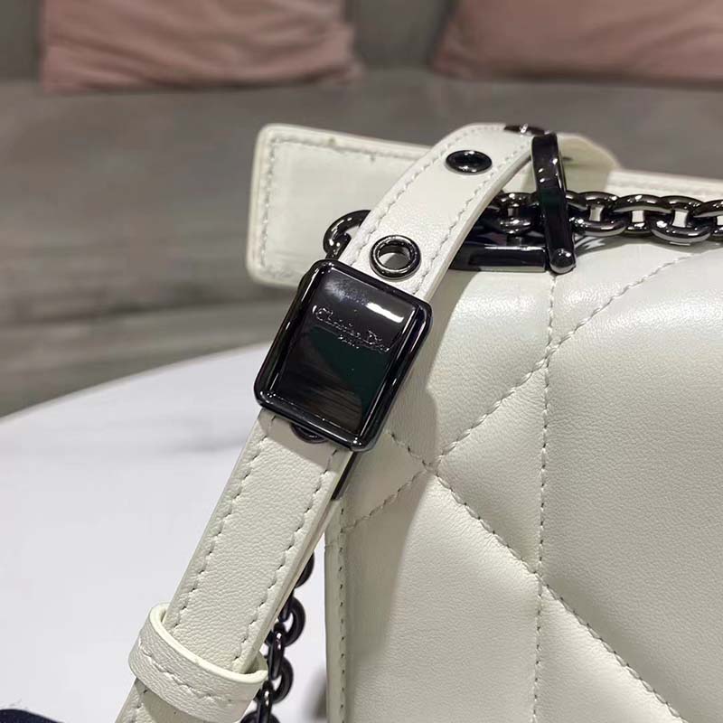 Dior Women CD 30 Montaigne Chain Bag Handle Latte Maxicannage Lambskin