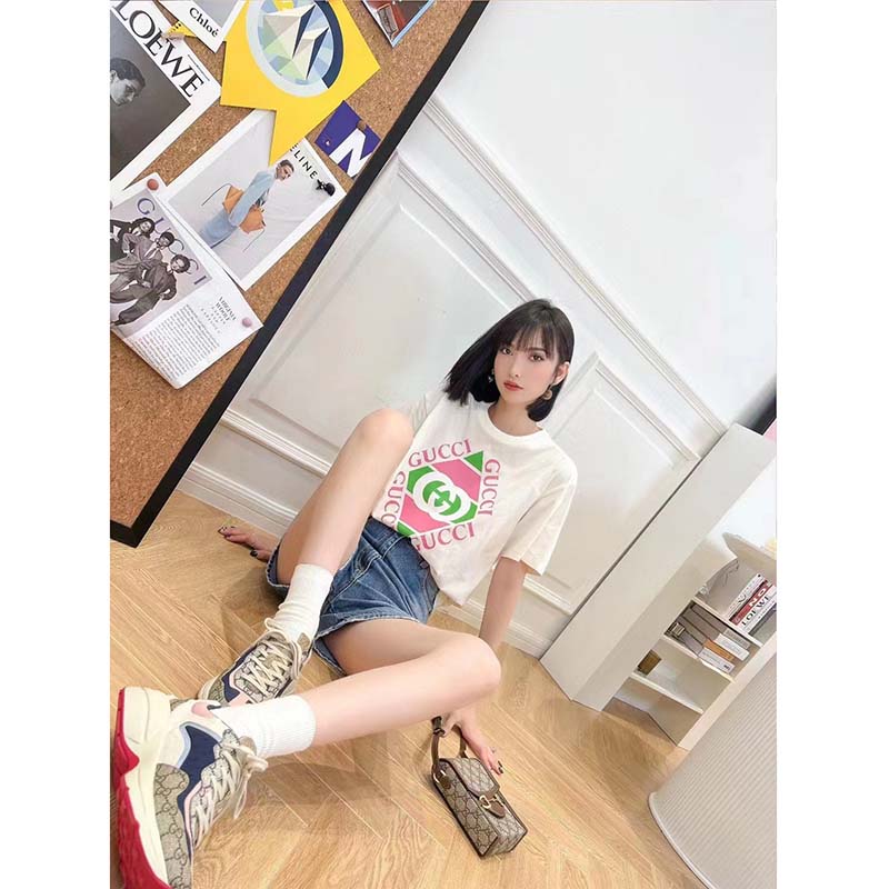 Gucci GG Women Vintage Logo Print T-Shirt Off White Cotton Jersey Crewneck Short Sleeves