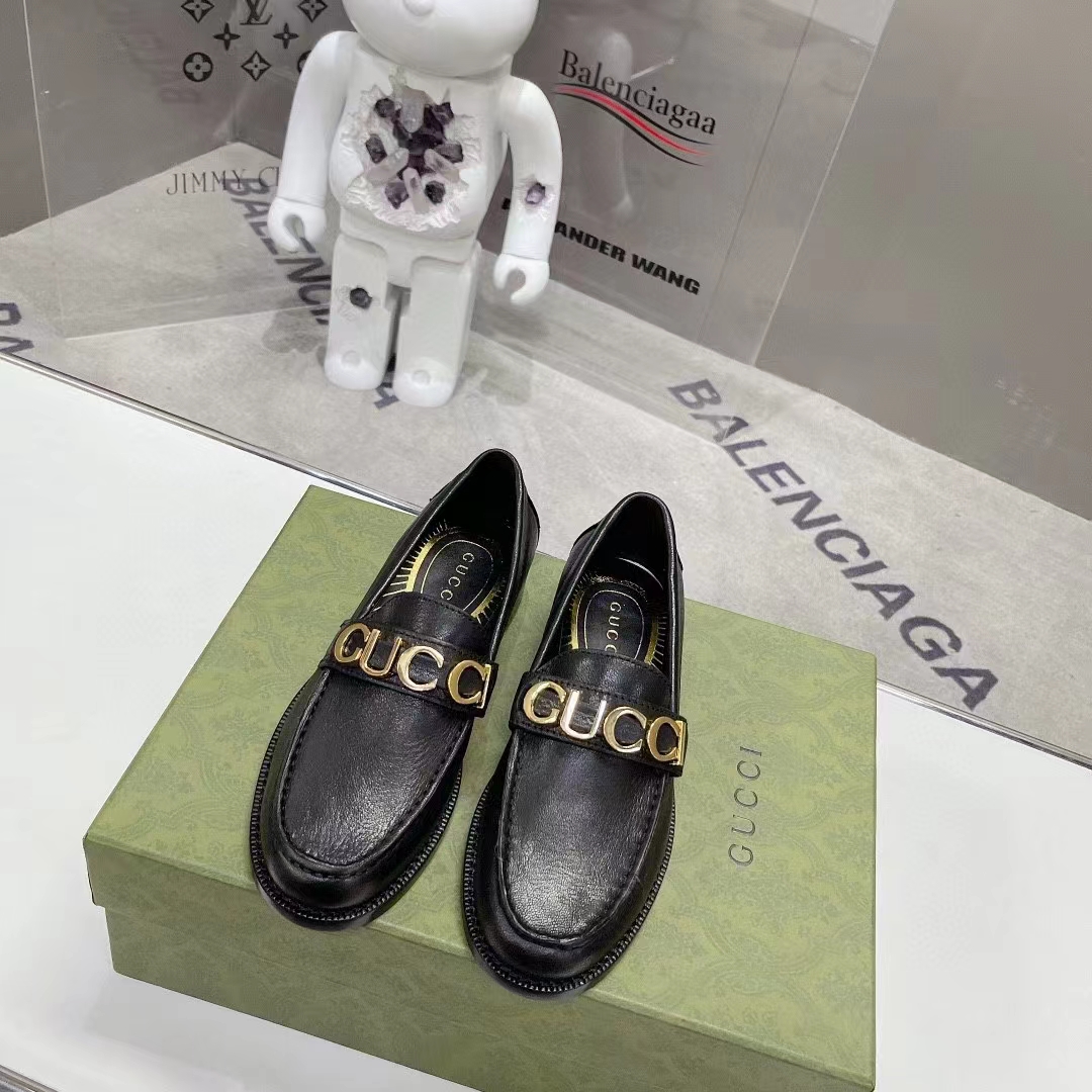 Gucci Women GG Leather Loafer Black Metal Logo Metallic Sunray Print Low Heel