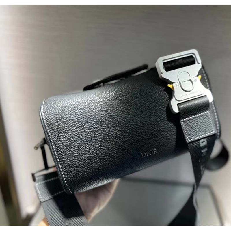 Dior Unisex CD Lingot 22 Bag Black Grained Calfskin