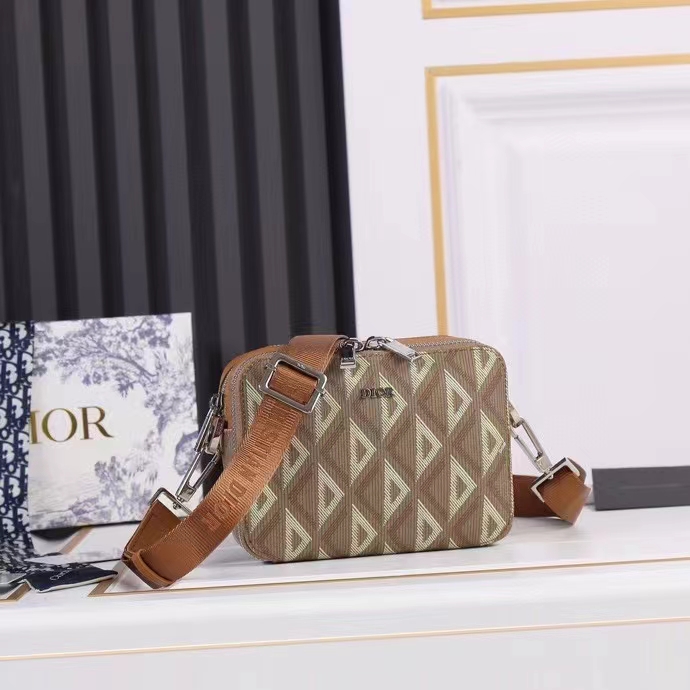 Dior Unisex CD Messenger Pouch Natural CD Diamond Canvas