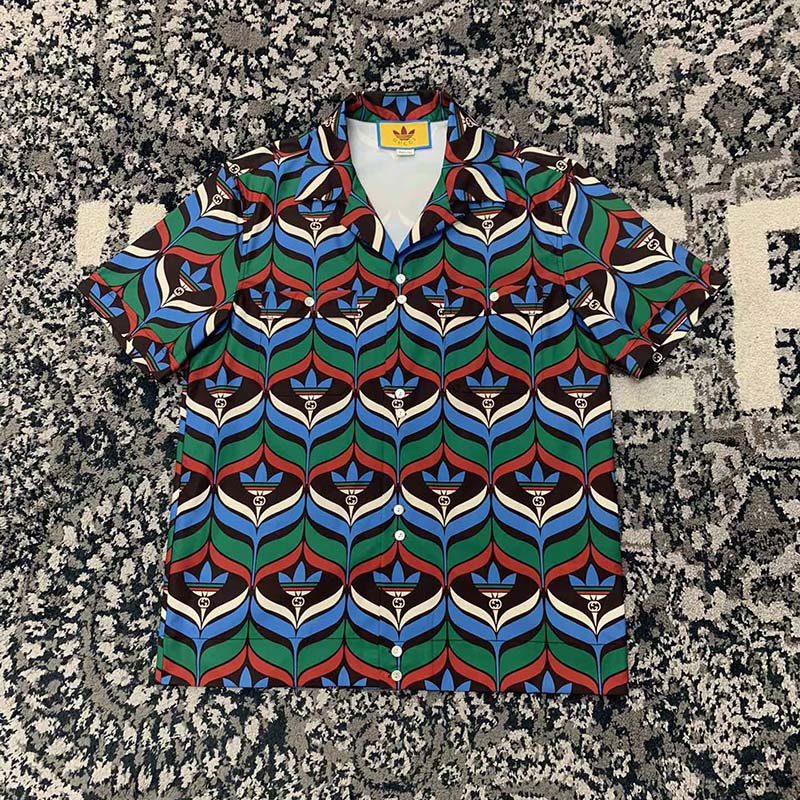 Gucci GG Men Adidas x Gucci Trefoil Print Bowling Shirt Straight Hem Side Vents Viscose