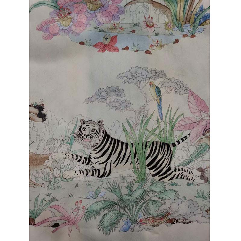 Gucci GG Men Tiger Bowling Shirt Flower Print Ivory Silk Crepe Loose Fit