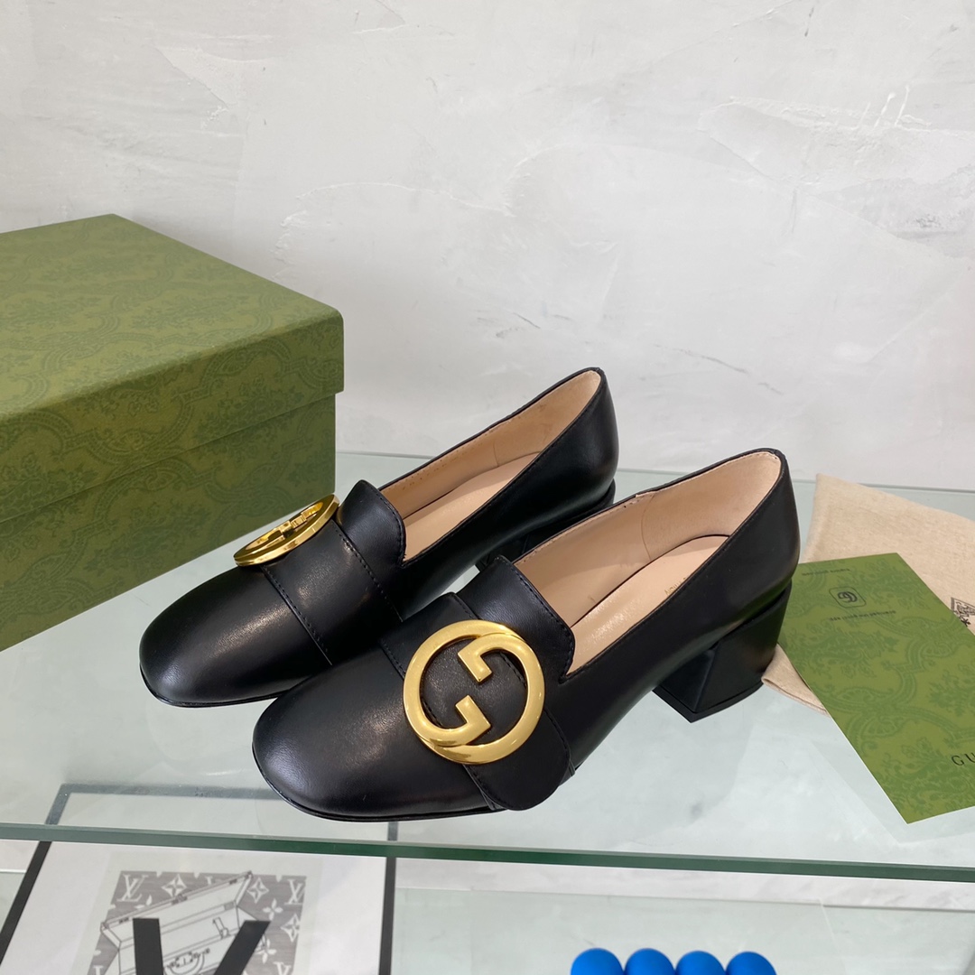 Gucci Women Blondie Mid-Heel Pump Black Leather Round Interlocking G
