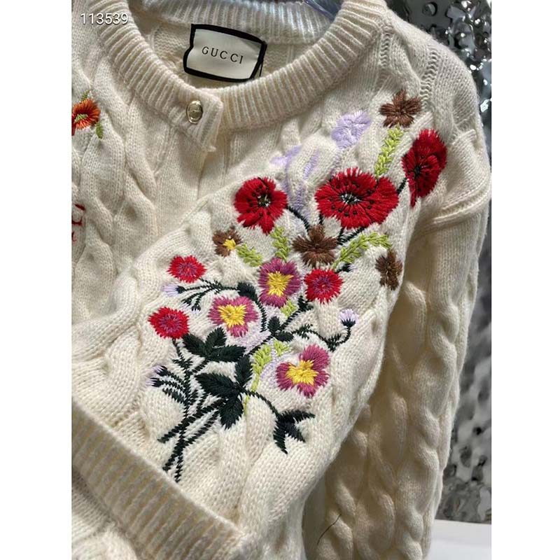 Gucci Women GG Lovelight Cotton Cardigan Embroidery White Floral Embroidery Crewneck