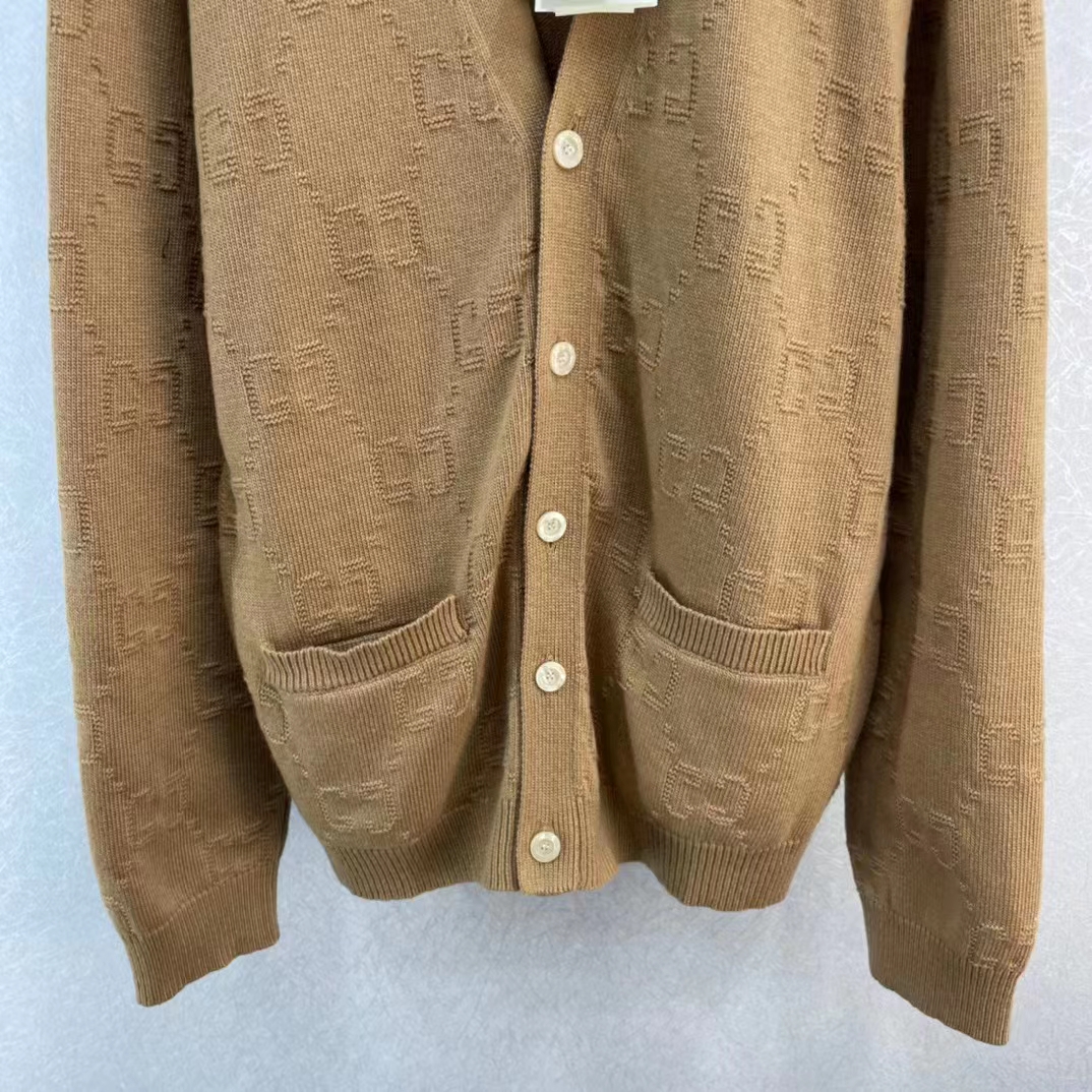 Gucci Men GG Wool Cardigan Beige V-Neck Collar Two Front Pockets