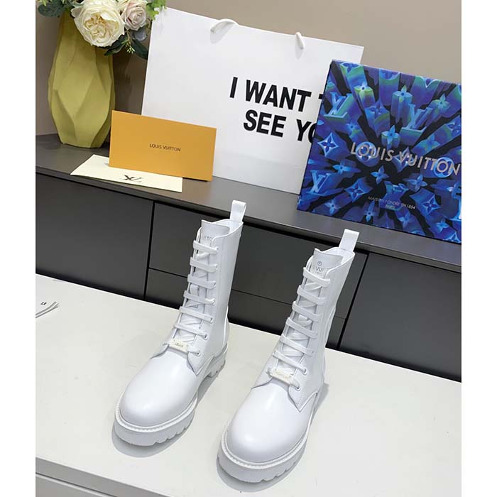 Louis Vuitton LV Unisex Territory Flat Ranger White Calf Leather Circle