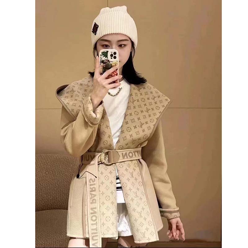 Louis Vuitton LV Women Signature Double Face Short Wrap Coat Wool-Silk Regular Fit