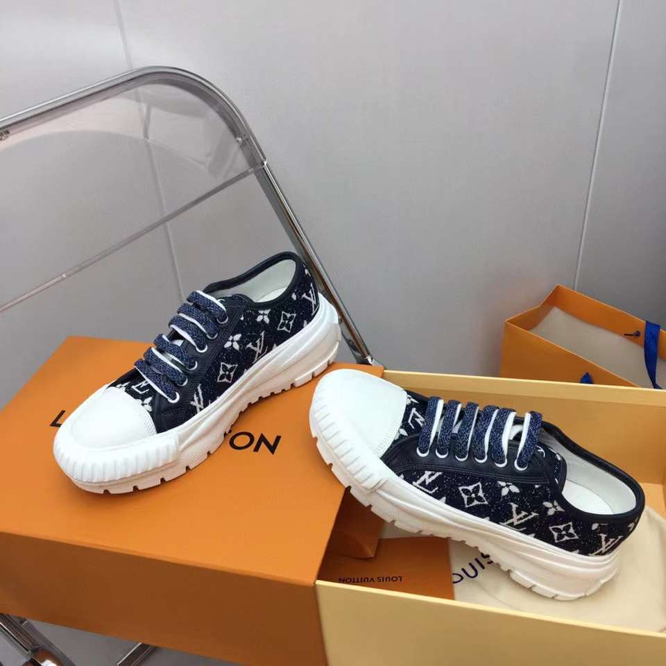 Louis Vuitton Unisex LV Squad Sneaker Navy Blue Monogram Denim Rubber Outsole Circle