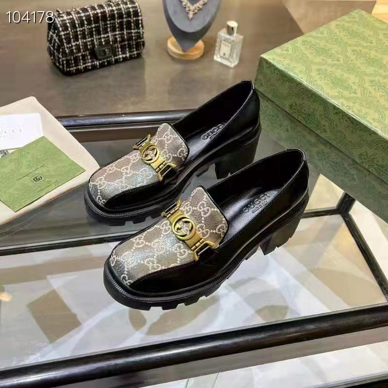 Gucci Women Loafer Interlocking G Black Leather Beige Ebony GG Supreme Canvas
