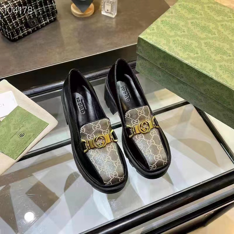 Gucci Women Loafer Interlocking G Black Leather Beige Ebony GG Supreme Canvas
