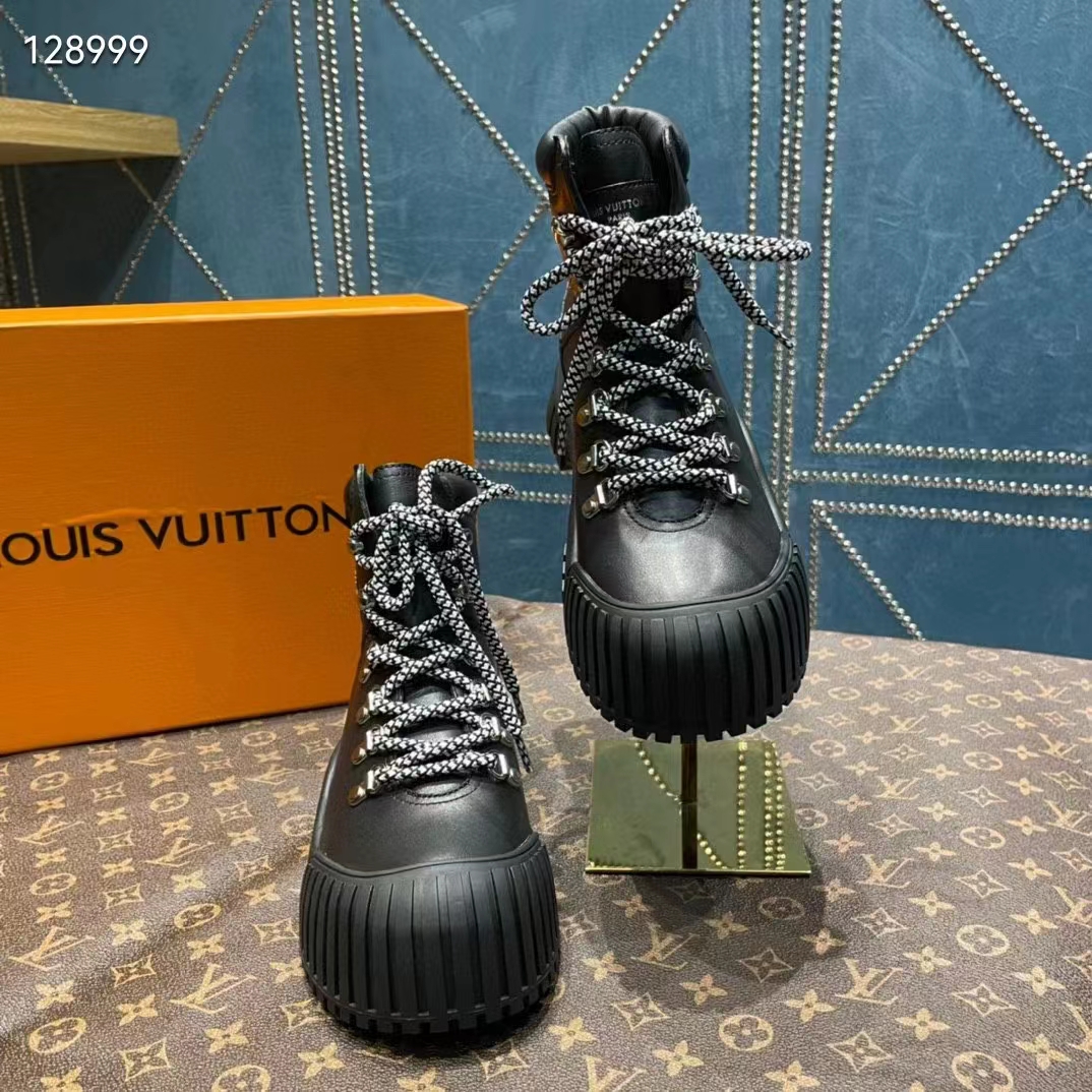 Louis Vuitton Women LV Ruby Flat Ranger Black Calf Leather Bicolor Laces Rubber