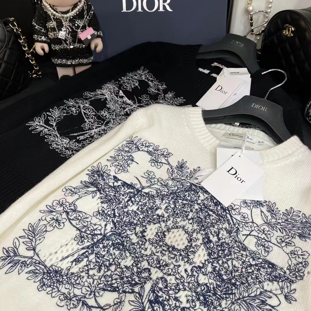Dior Men CD Sweater Ecru Cashmere Knit Blue Dior Sevilla Star Motif