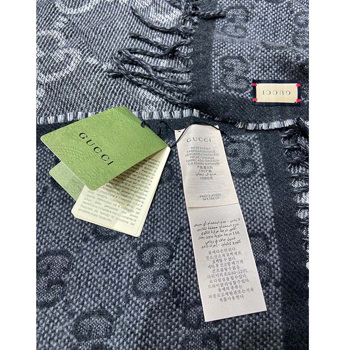 Gucci Unisex GG Jcquard Pattern Knit Scarf Tassels Grey Wool Light Grey GG