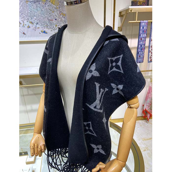 Louis Vuitton LV Unisex Fall For You Hood Scarf Grey Wool Cashmere Jacquard Monogram