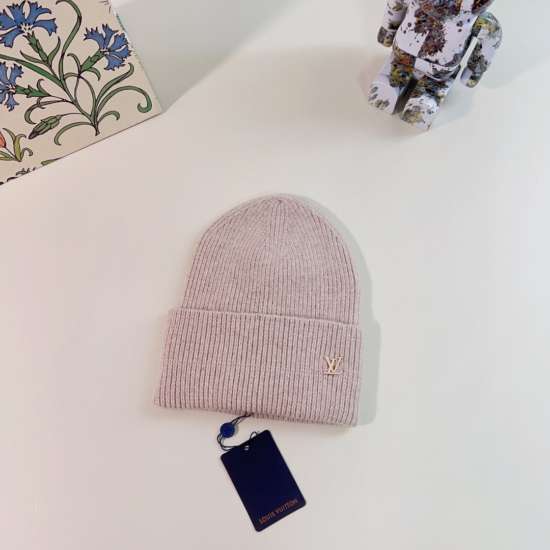 Louis Vuitton Unisex LV Ahead Beanie One Size Crème Beige Cashmere Enamel Initials