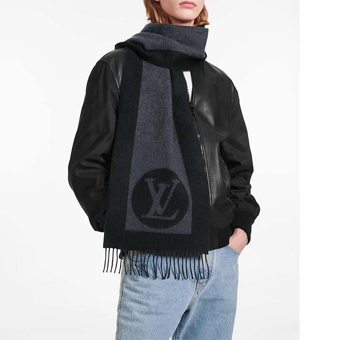 Louis Vuitton Unisex LV Cardiff Scarf Two-Tone Monogram Flower