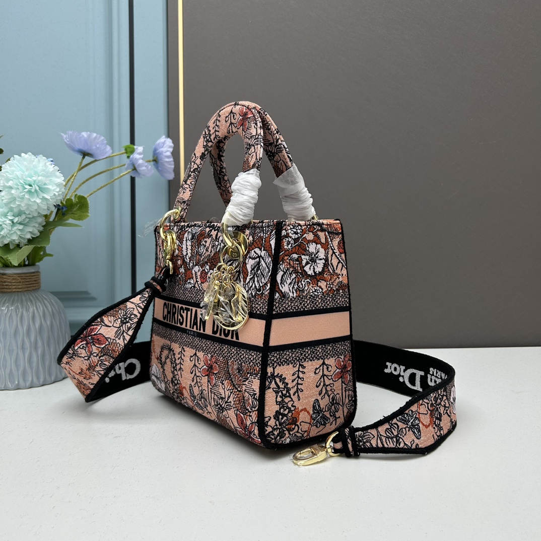 Dior Women CD Medium Lady D-Lite Bag Powder Pink Dior Jardin Magique Embroidery