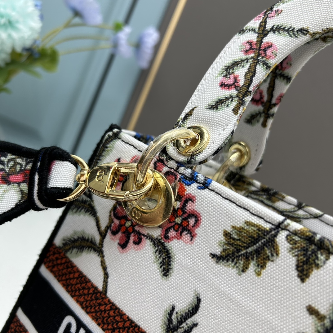 Dior Women CD Medium Lady D-Lite Bag White Multicolor Dior Petites Fleurs Embroidery