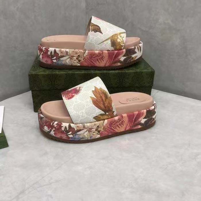 Gucci Unisex GG Flora Slide Sandal Multicolored Supreme Print Canvas Low Heel